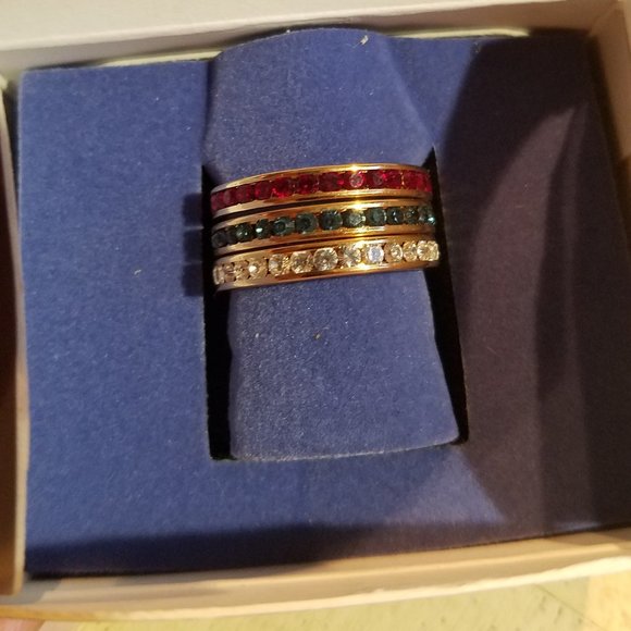 Avon Stackable Rings Size 8 - Picture 1 of 4